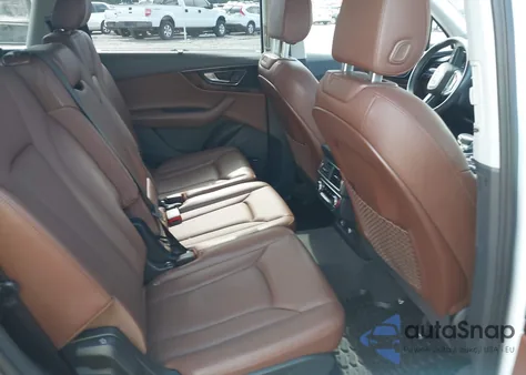 2018 Audi Q7 3.0T Premium из США, поврежденный, VIN WA1VAAF72JD047581